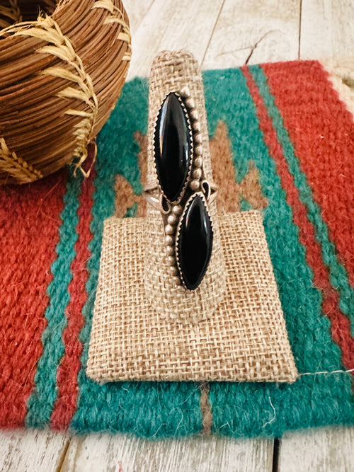 Old Pawn Navajo Sterling Silver & Onyx Ring Size 7.5