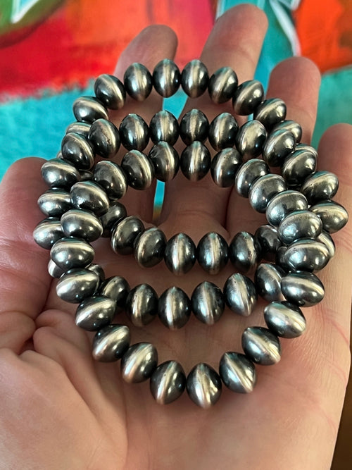 Vinita Cowboy Handcrafted Sterling Silver Stretch 10mm Saucer Bead Bracelets