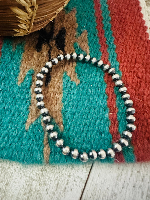 Navajo Sterling Silver 5mm 7.5”Pearl Beaded Stretch Bracelet
