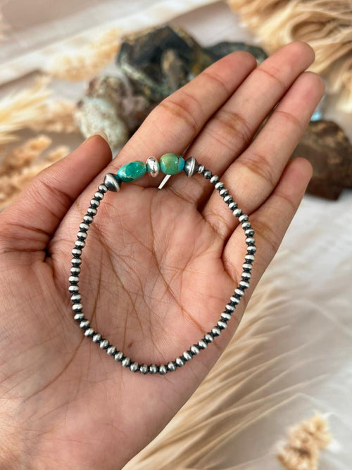 Handmade Sterling Silver Kingman Turquoise Beaded Stretch Bracelet