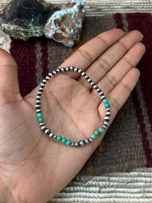 Handmade Sterling Silver Kingman Turquoise Beaded Stretch Bracelet