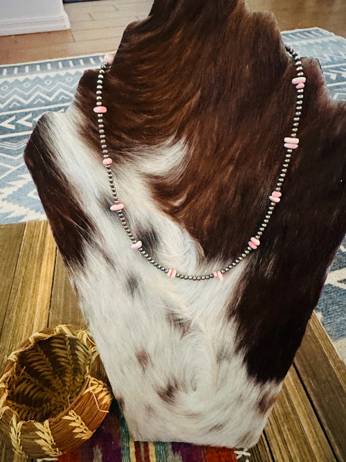 Handcrafted Queen Pink Conch & Sterling Silver 18” Beaded Necklace