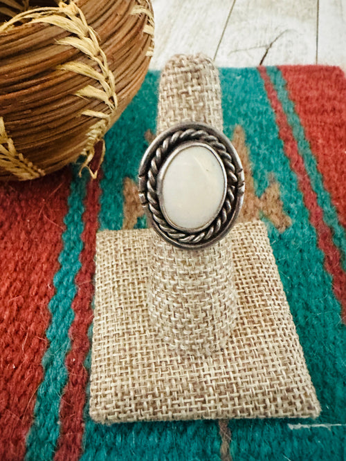 Old Pawn Navajo Sterling Silver & Mother of Pearl Ring Size 6.5