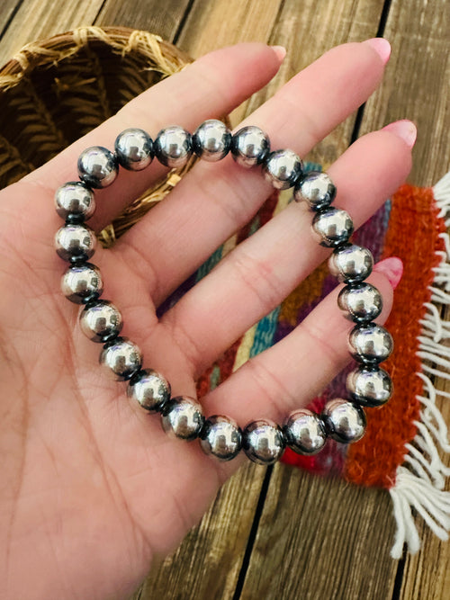 Handcrafted 8mm Sterling Silver Pearl Beaded Stretch Bracelet