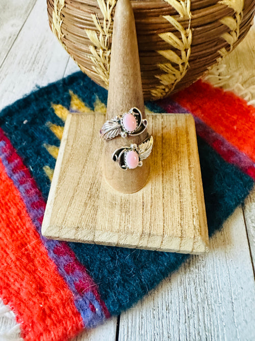 Navajo Sterling Silver & Queen Pink Conch Leaf Adjustable Ring