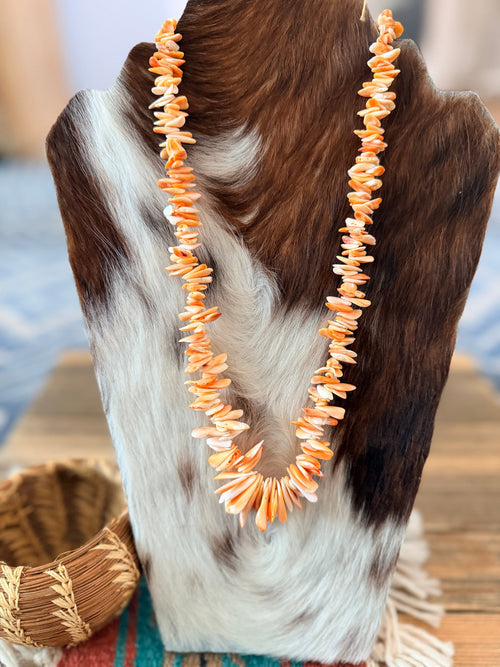 Old Pawn Handcrafted Spiny Oyster Beaded 22” Necklace