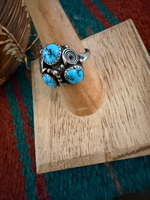Old Pawn Handcrafted Turquoise & Sterling Silver Ring Size 7.25