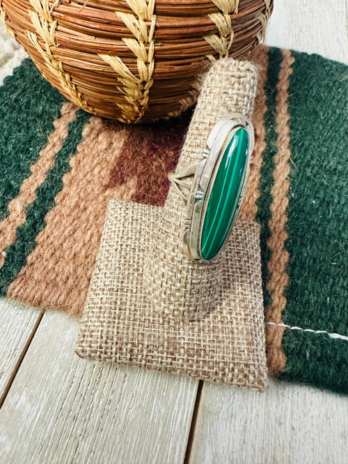 Old Pawn Handcrafted Malachite & Sterling Silver Ring Size 8