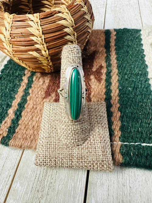 Old Pawn Handcrafted Malachite & Sterling Silver Ring Size 8