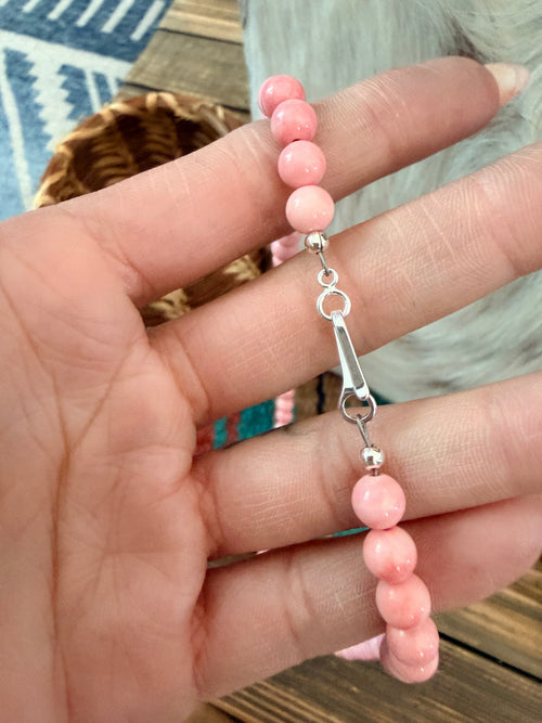 Handcrafted 6mm Queen Pink Conch 18” Beaded Necklace