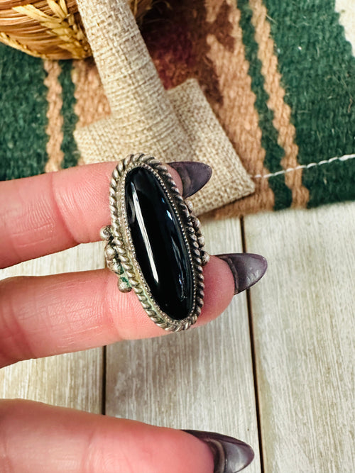 Old Pawn Handcrafted Onyx & Sterling Silver Ring Size 6.5