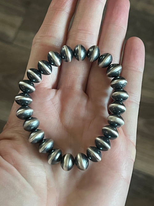 Vinita Cowboy Handcrafted Sterling Silver Stretch 10mm Saucer Bead Bracelets