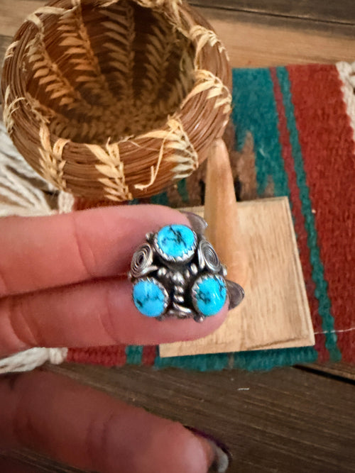 Old Pawn Handcrafted Turquoise & Sterling Silver Ring Size 7.25