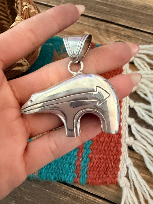 Old Pawn Handcrafted Sterling Silver Fetish Bear Pendant