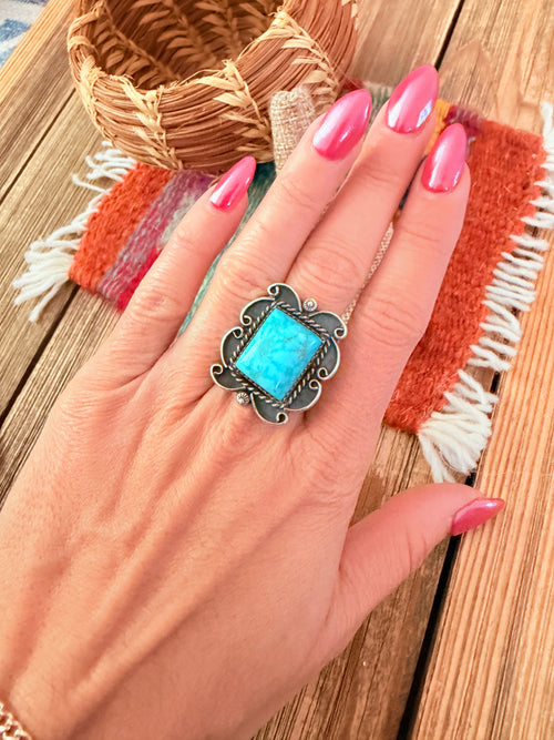 Old Pawn Handcrafted Turquoise & Sterling Silver Ring Size 7