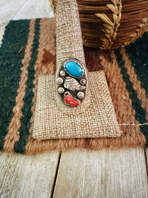 Old Pawn Handcrafted Turquoise, Coral & Sterling Silver Ring Size 11.75