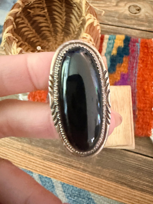 Old Pawn Handcrafted Black Onyx & Sterling Silver Ring Size 6.5