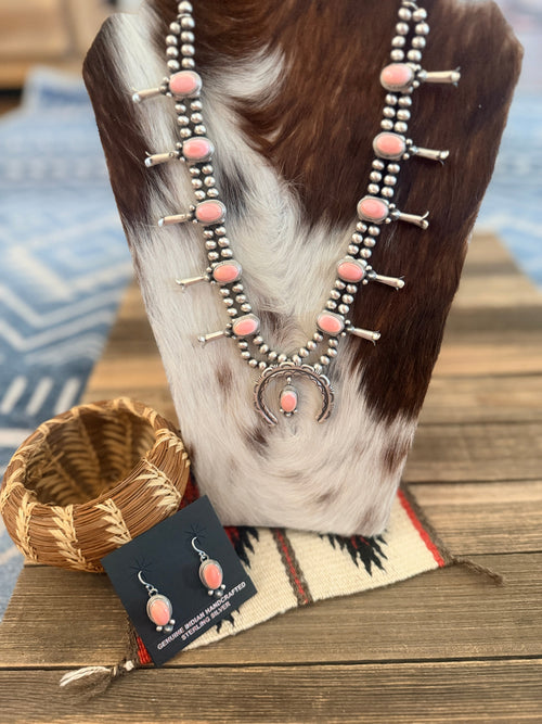 Handcrafted Queen Pink Conch & Sterling Silver Beaded Squash Blossom Necklace Set by Melvin Francis