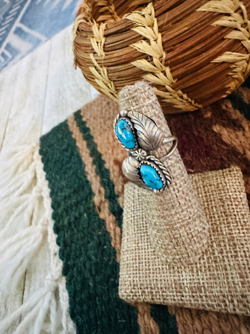 Old Pawn Handcrafted Turquoise & Sterling Silver Ring Size 6.75
