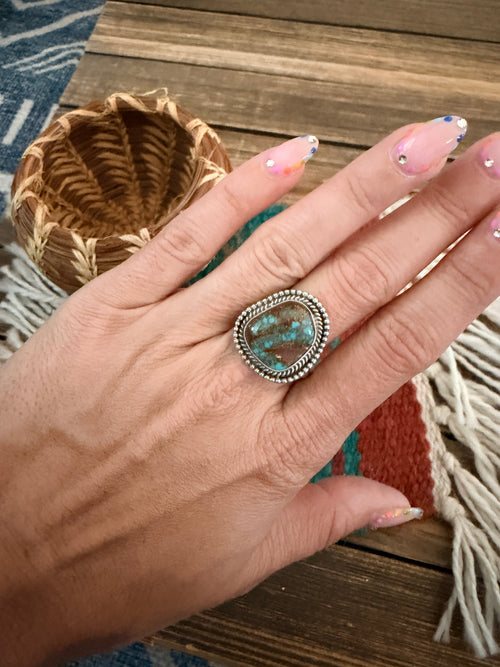 Old Pawn Handcrafted Turquoise & Sterling Silver Ring Size 7.75