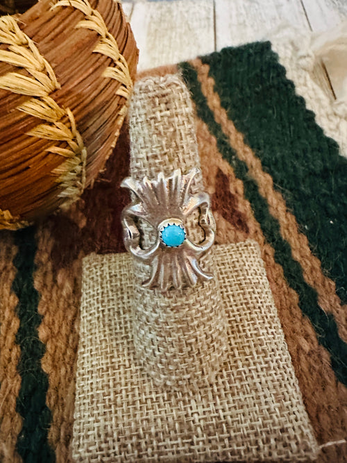 Old Pawn Handcrafted Turquoise & Sterling Silver Ring Size 7