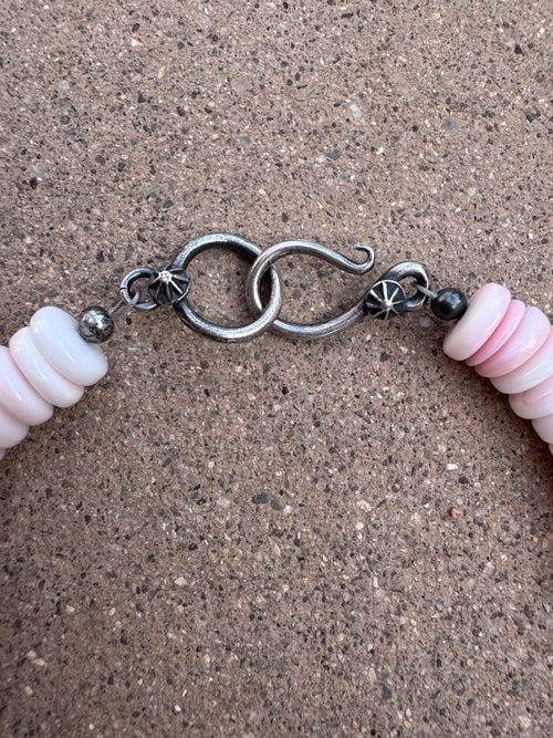 Handcrafted Queen Pink Conch & Sterling Silver Pearl 12-18mm Beaded Necklace 20"