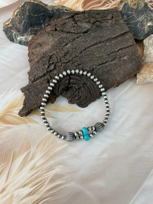 Handmade Sterling Silver Kingman Turquoise Stretchy Beaded Bracelet