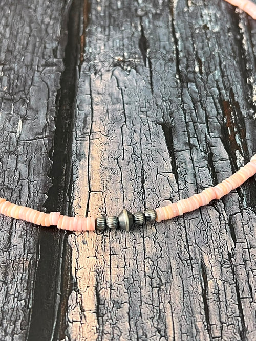 Handmade Sterling Silver Queen Pink Conch Collection: Beaded Necklace Signed Nizhoni (6)
