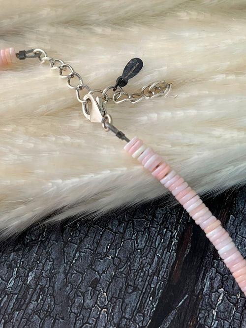 Handmade Sterling Silver Queen Pink Conch Collection: Beaded Necklace Signed Nizhoni
