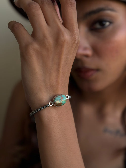 Handmade Sterling Silver Royston Ribbon Turquoise Stretchy Beaded Bracelet Signed Nizhoni