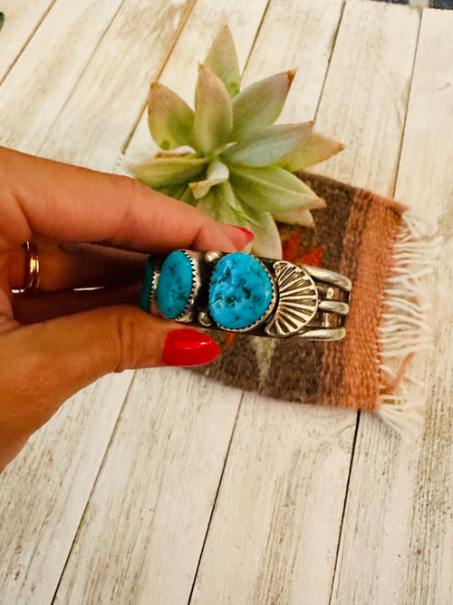 Navajo Old Pawn Vintage Kingman Turquoise & Sterling Silver Cuff Bracelet