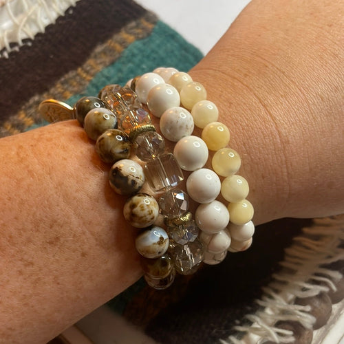 Handmade Recycled Glass Beaded Stretch Bracelet CALCITE