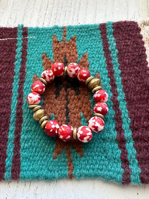 Handmade Recycled Glass Beaded Stretch Bracelet RED & WHITE