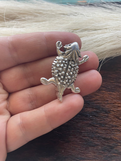 Navajo Sterling Silver Horny Toad Pendant Pin Signed