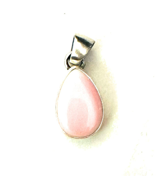 Navajo Queen Pink Conch Shell & Sterling Silver Teardrop Pendant